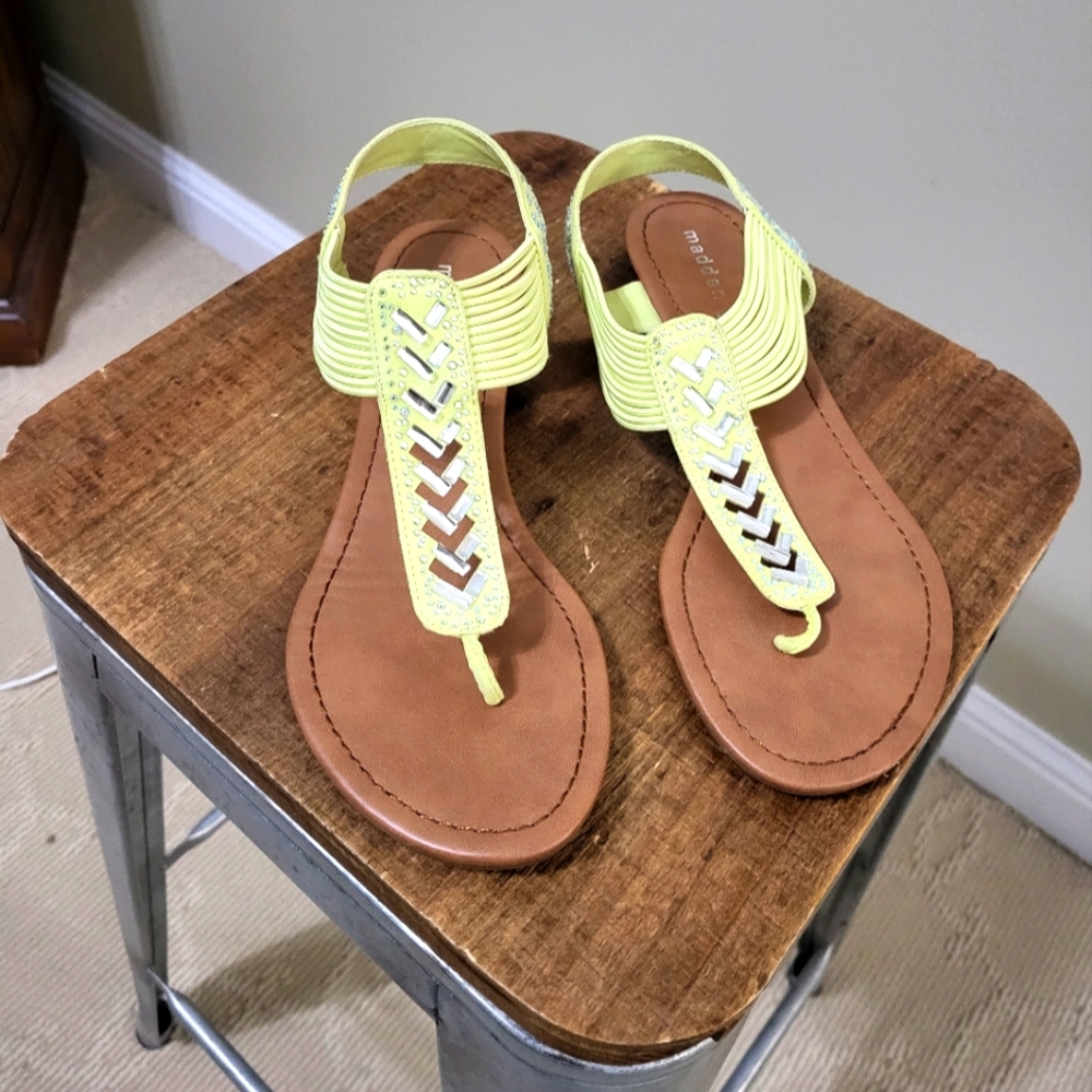Madden girl sandals